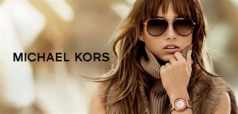 kính michael kors sản xuất ở đâu